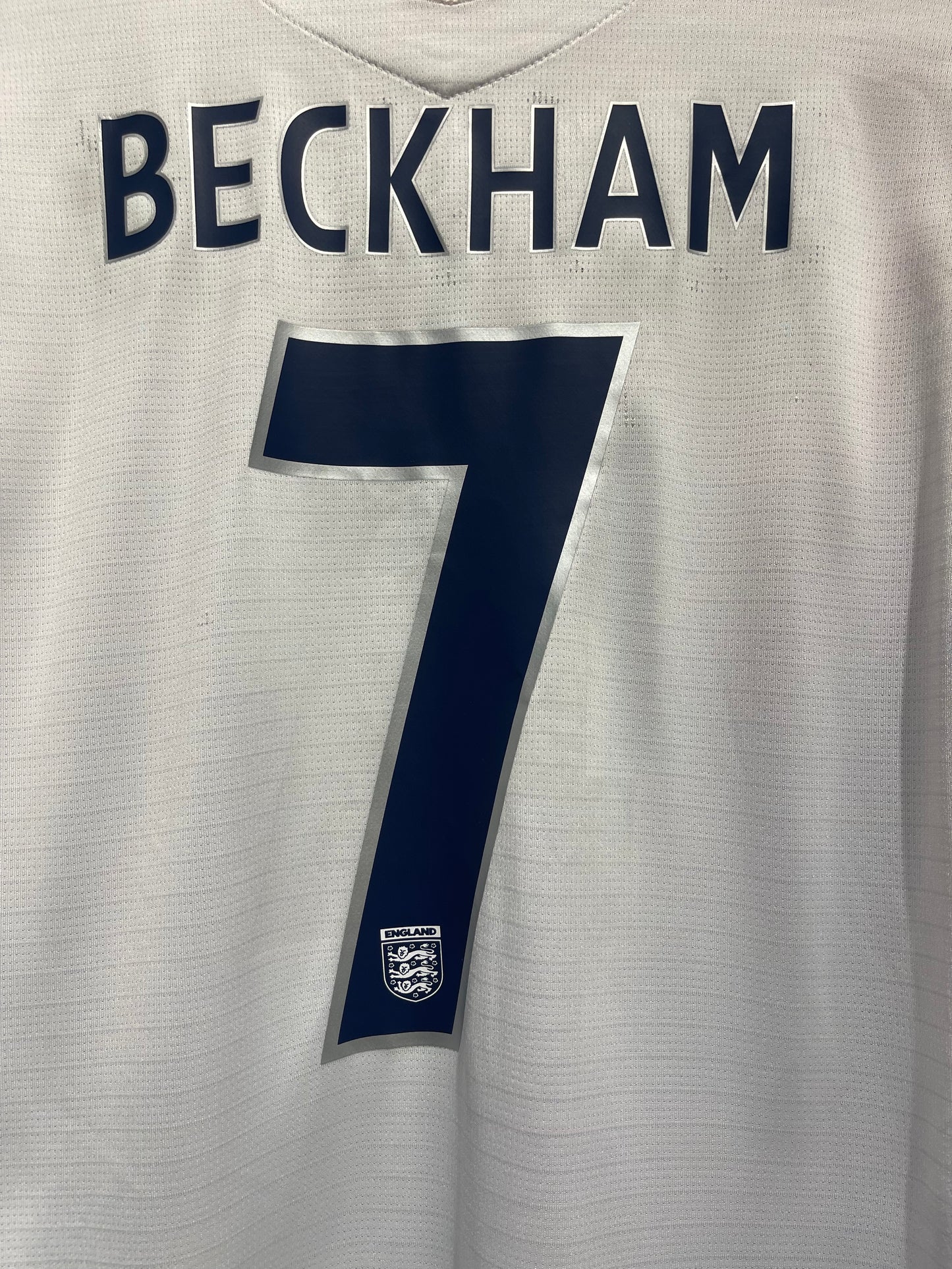 England 2004 Home Kit.(L) #7 D. Beckham.