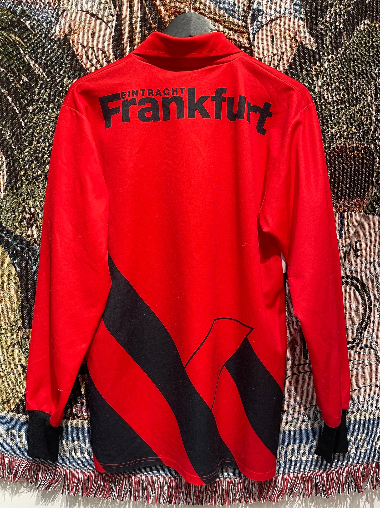 Eintracht Frankfurt 1993-94 Home Kit. (M)