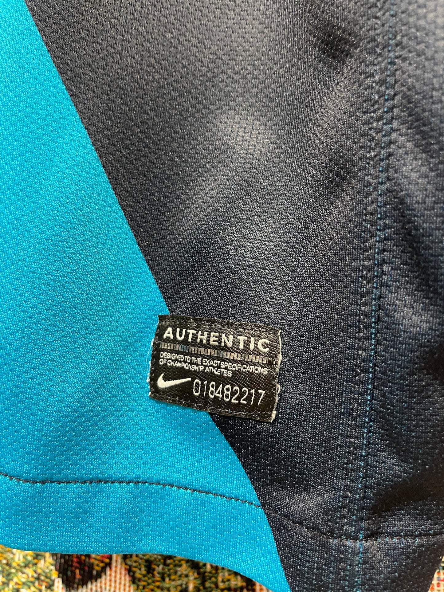 Arsenal 2011/12 Away Kit. #10 V. Persie. (M)
