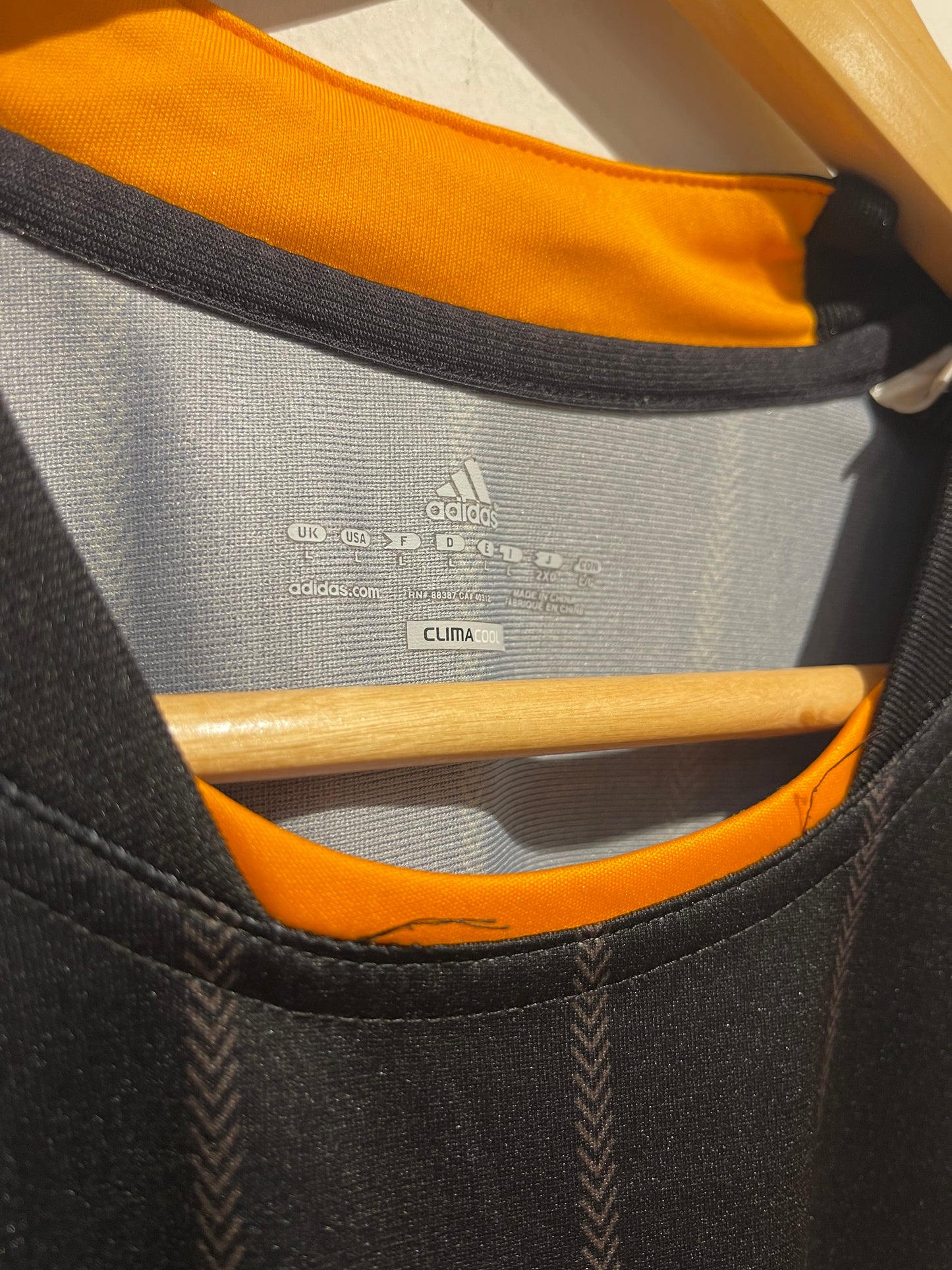 Chelsea FC 2010-11 Away Kit. (L)