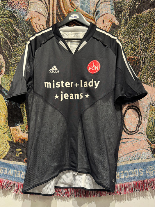 1.FC Nürnberg 2004-05 Third Kit. (L)