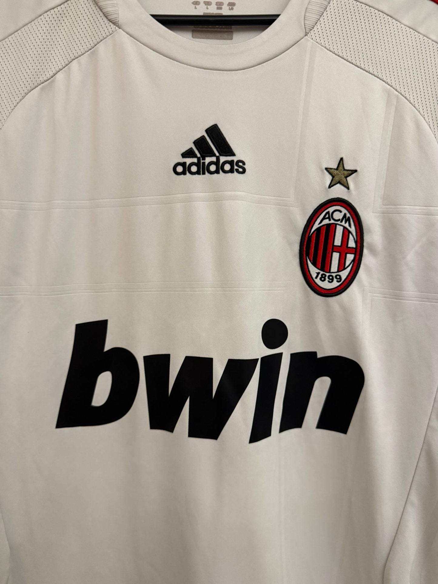 AC Milan 2008-09 Away Kit. #22 R. Kaká.