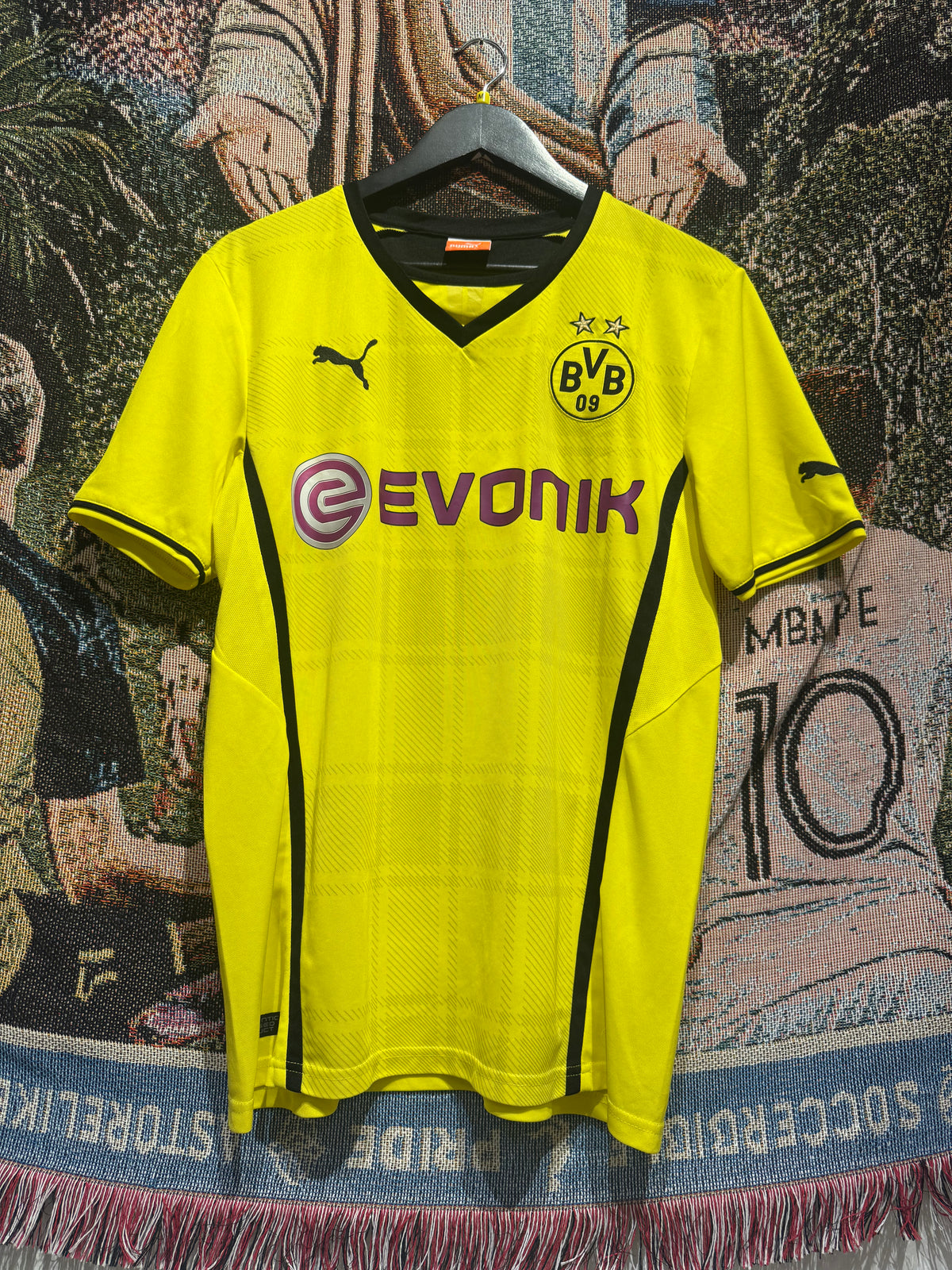 Borussia Dortmund 2013-14 Home Kit. (M) #17 Aubameyang.