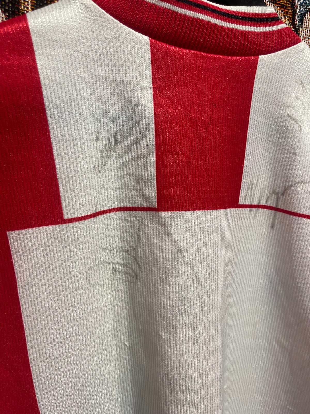 1. FC Nürnberg 1998-00 Away Kit.(M) (Signed)