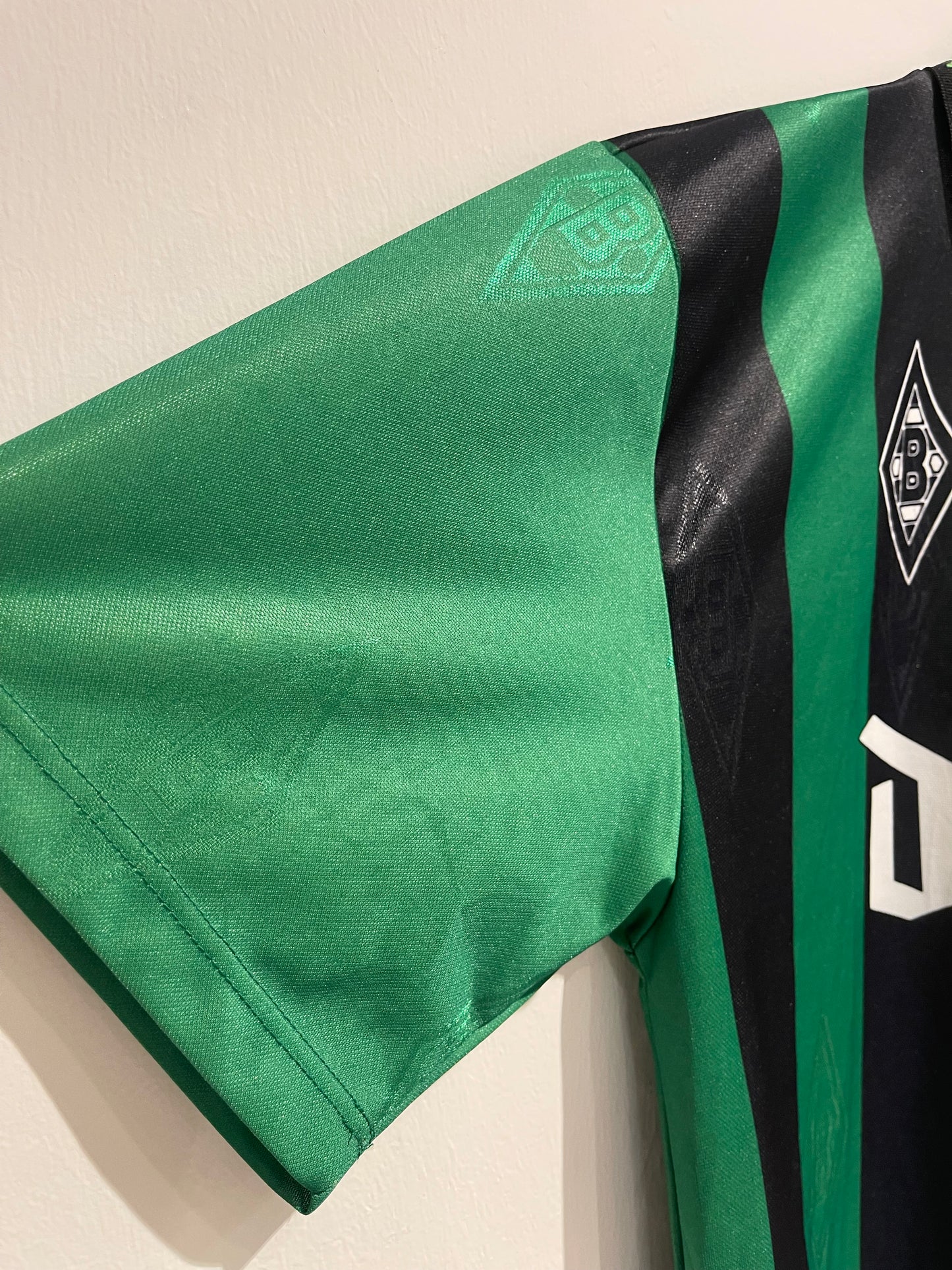 Borussia M‘Gladbach 1995-96 Away Kit. (L)