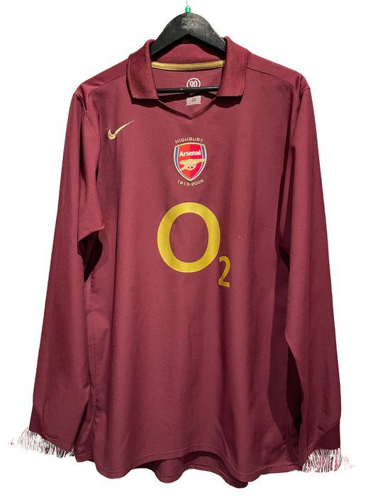 Arsenal FC 2005-06 Home Kit. (XL)