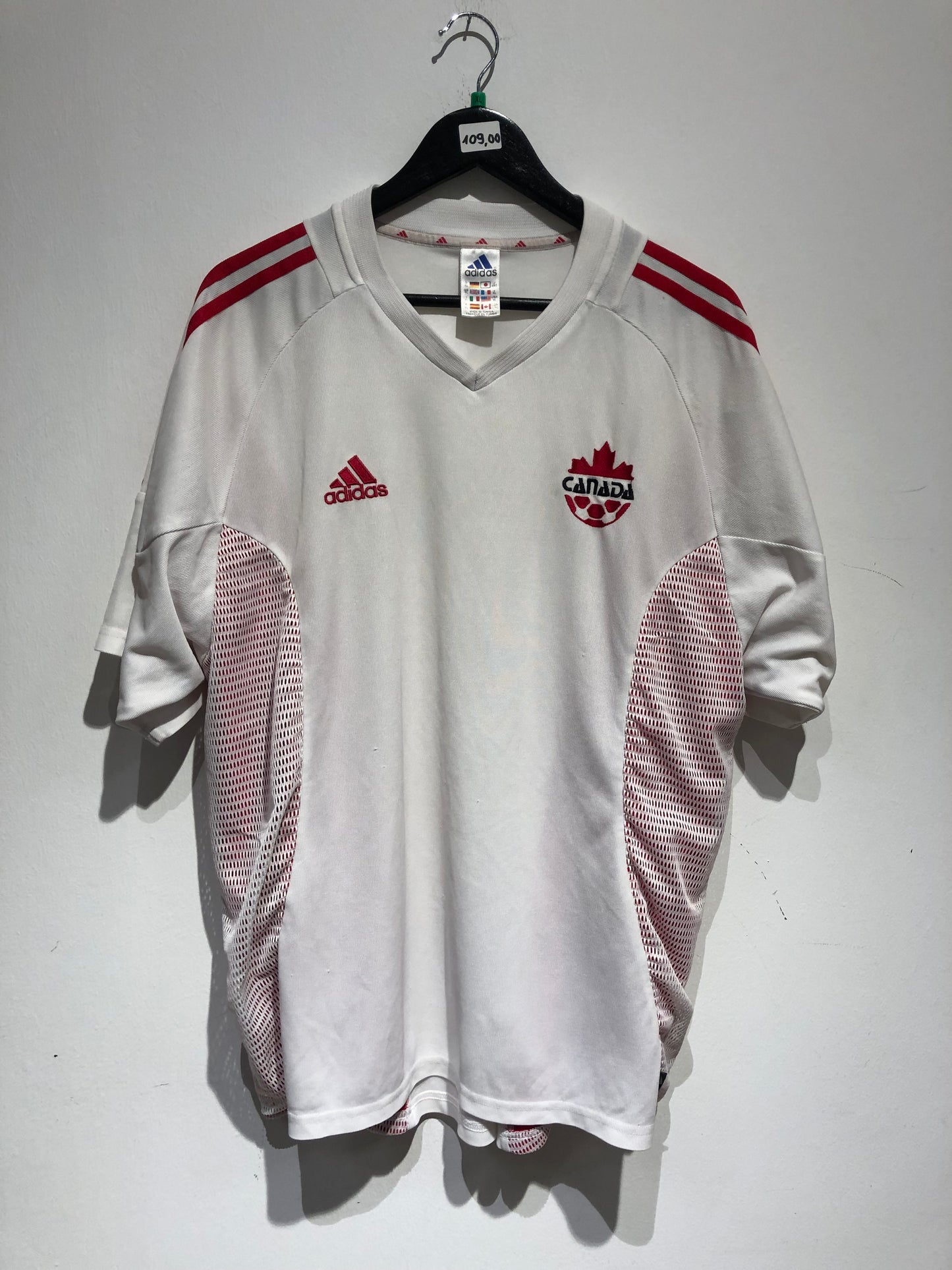 Canada 2002 Away Kit. (XL)