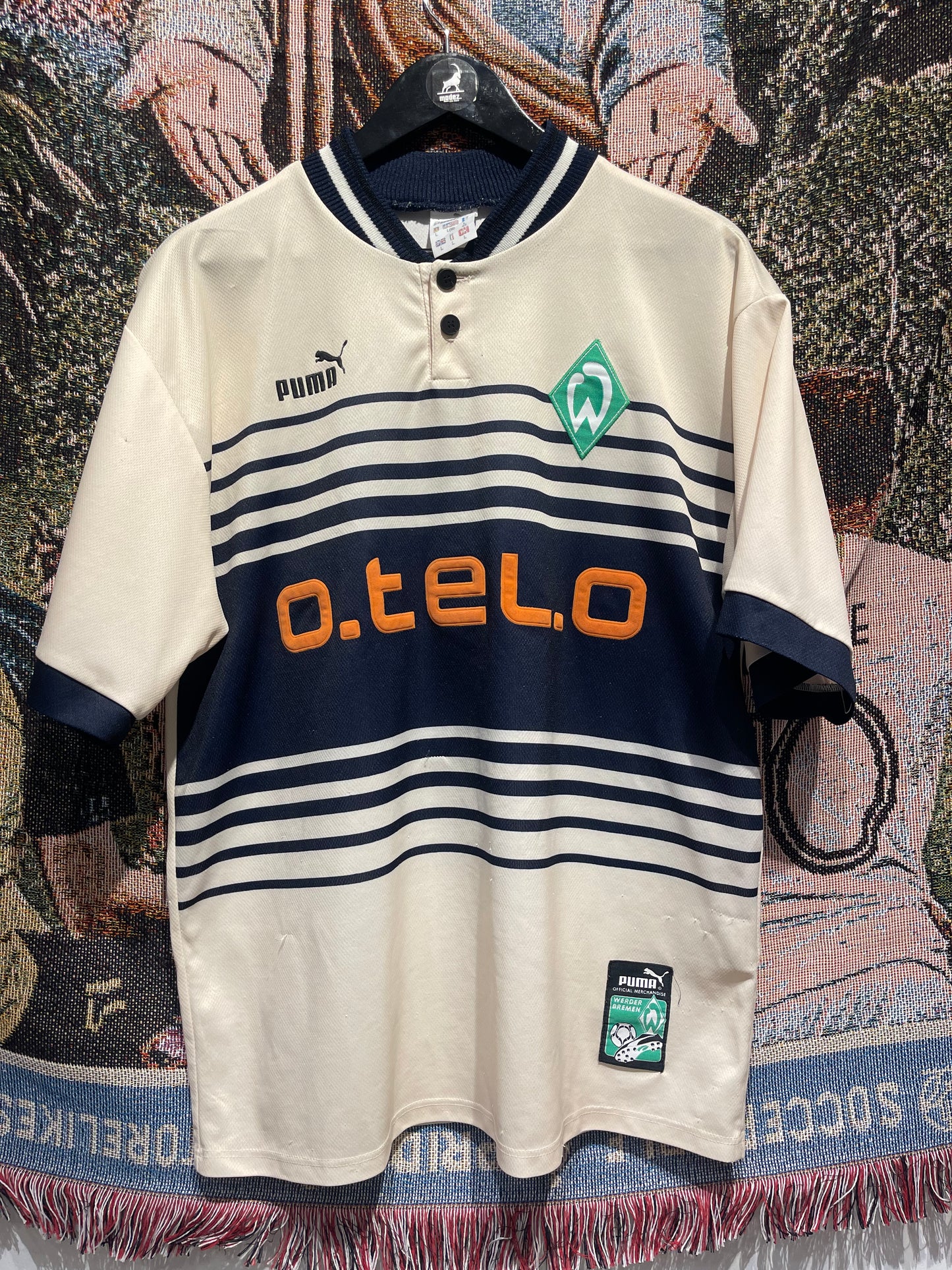 Werder Bremen 1997-98 Away Kit. (L)