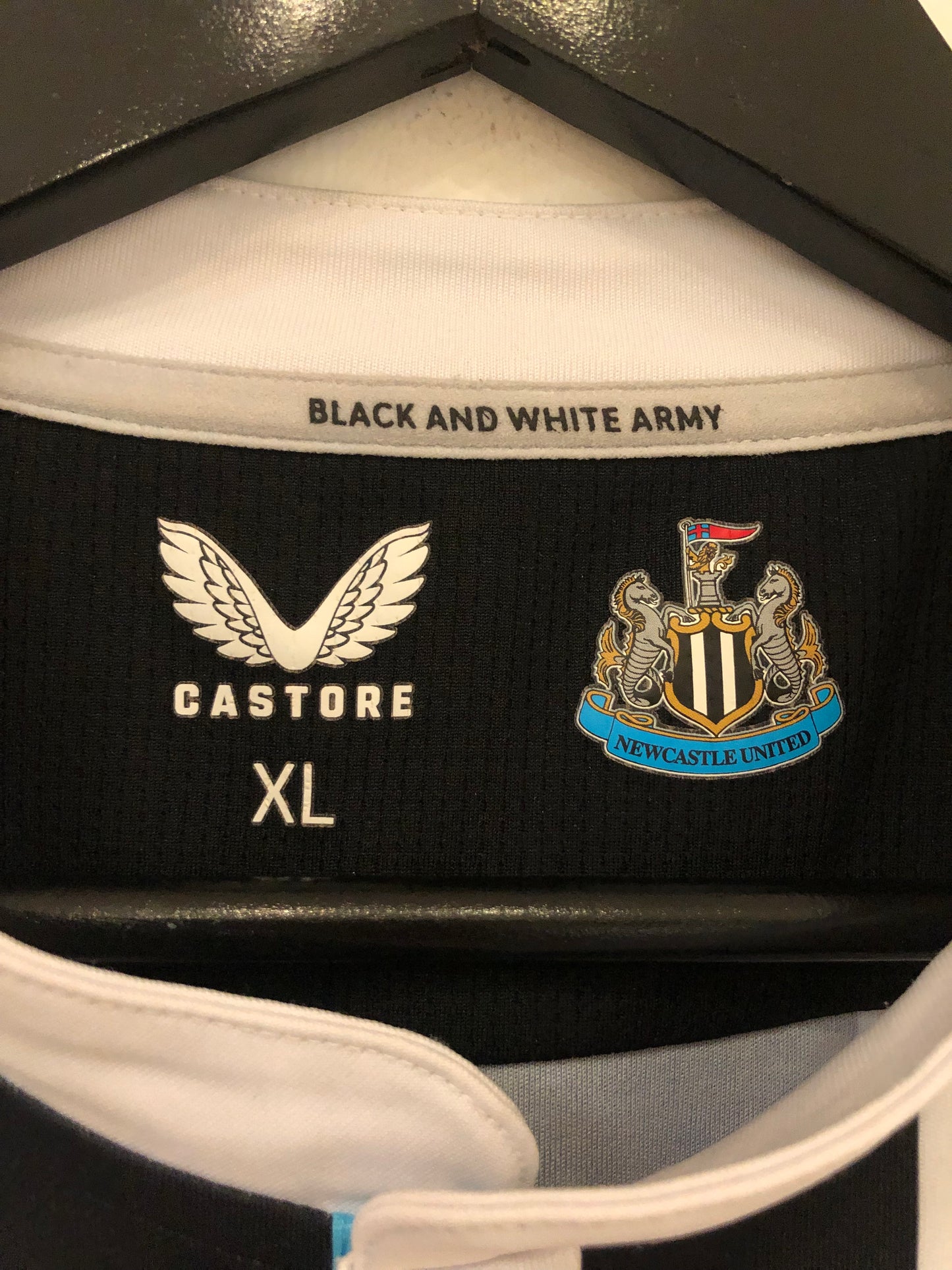 Newcastle United 2021-22 Home Kit. #10 Saint-Maximin (XL)