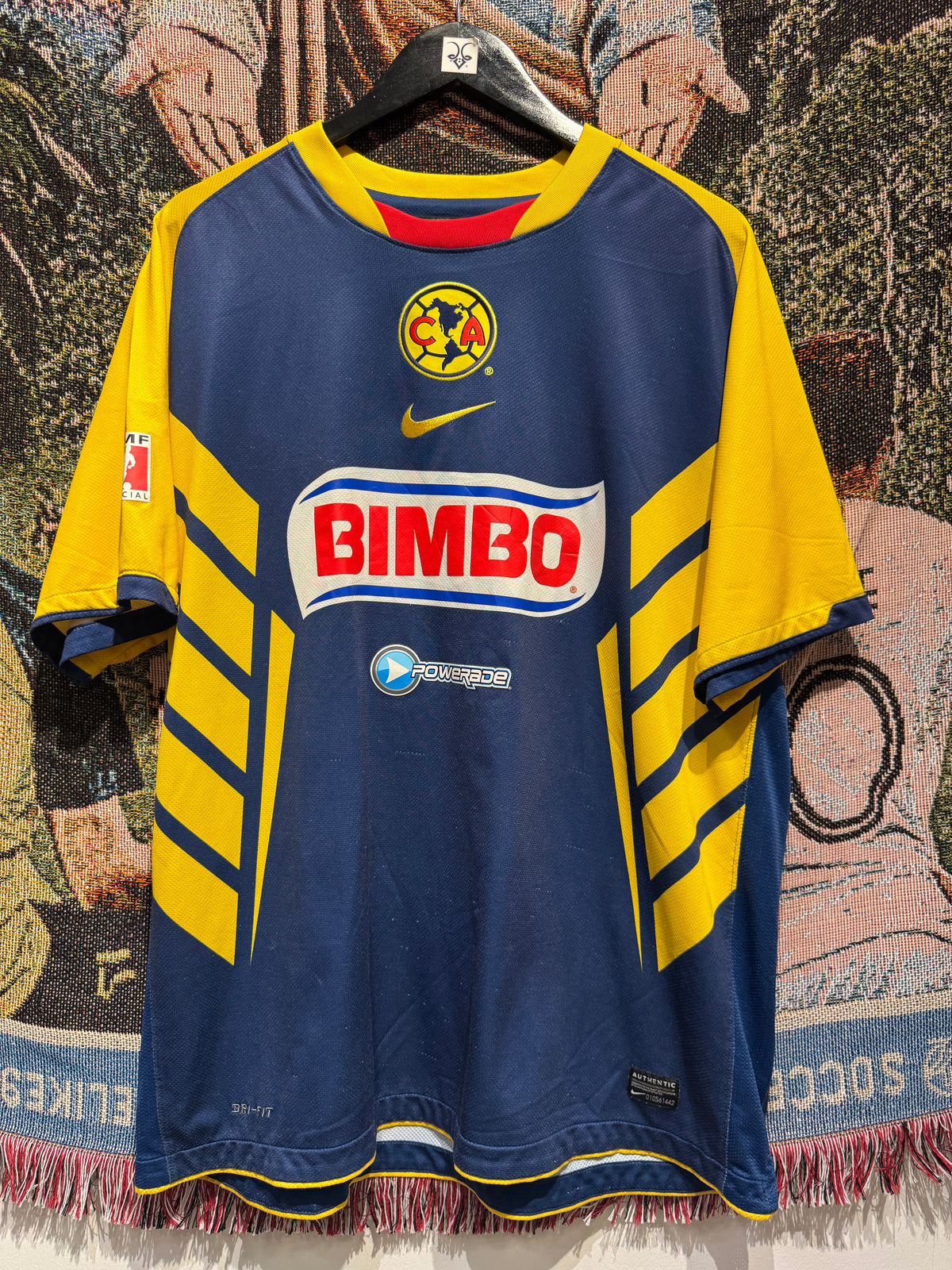 Club America 2010-11 Away Kit. (XL)