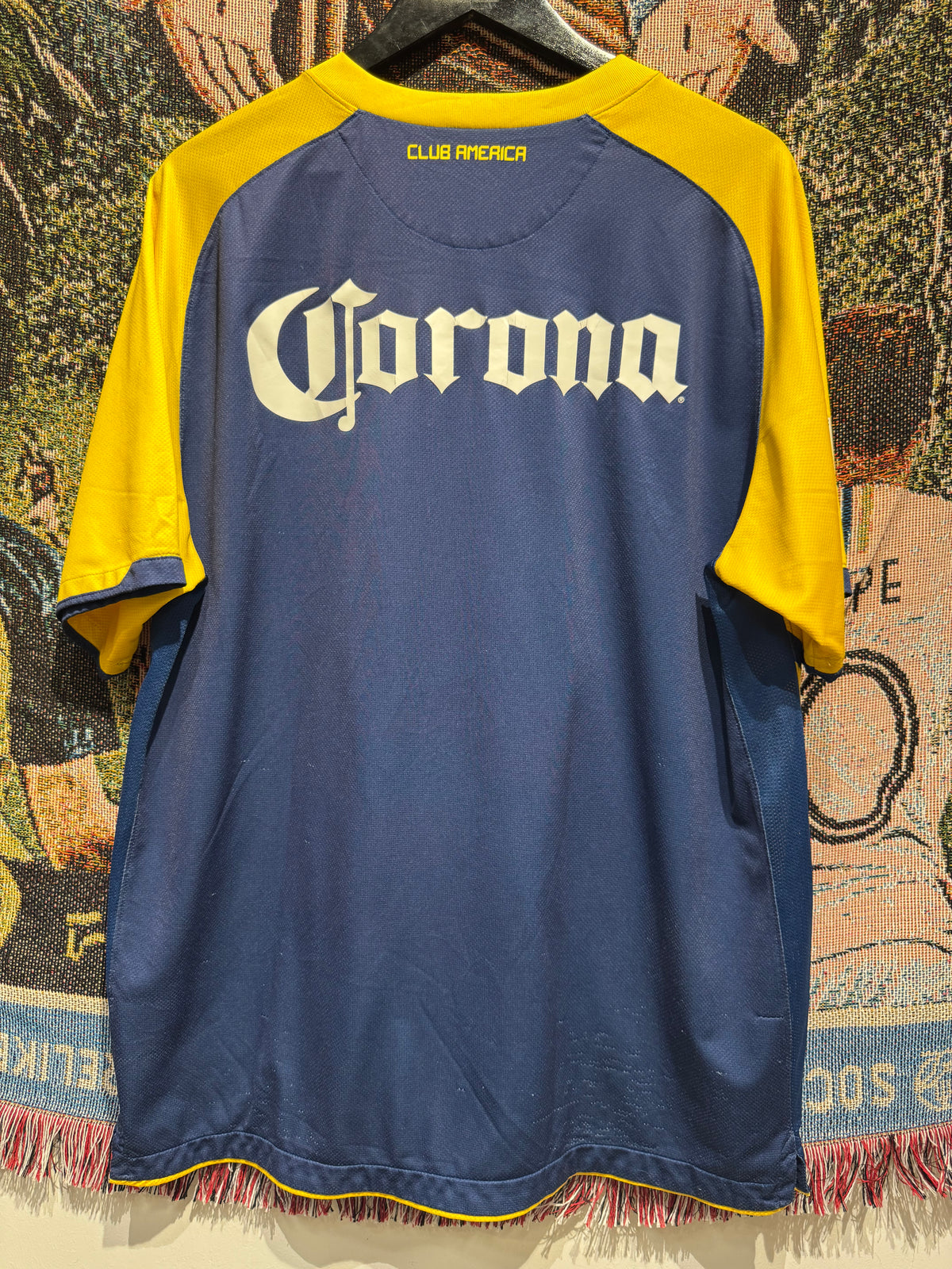 Club America 2010-11 Away Kit. (XL)