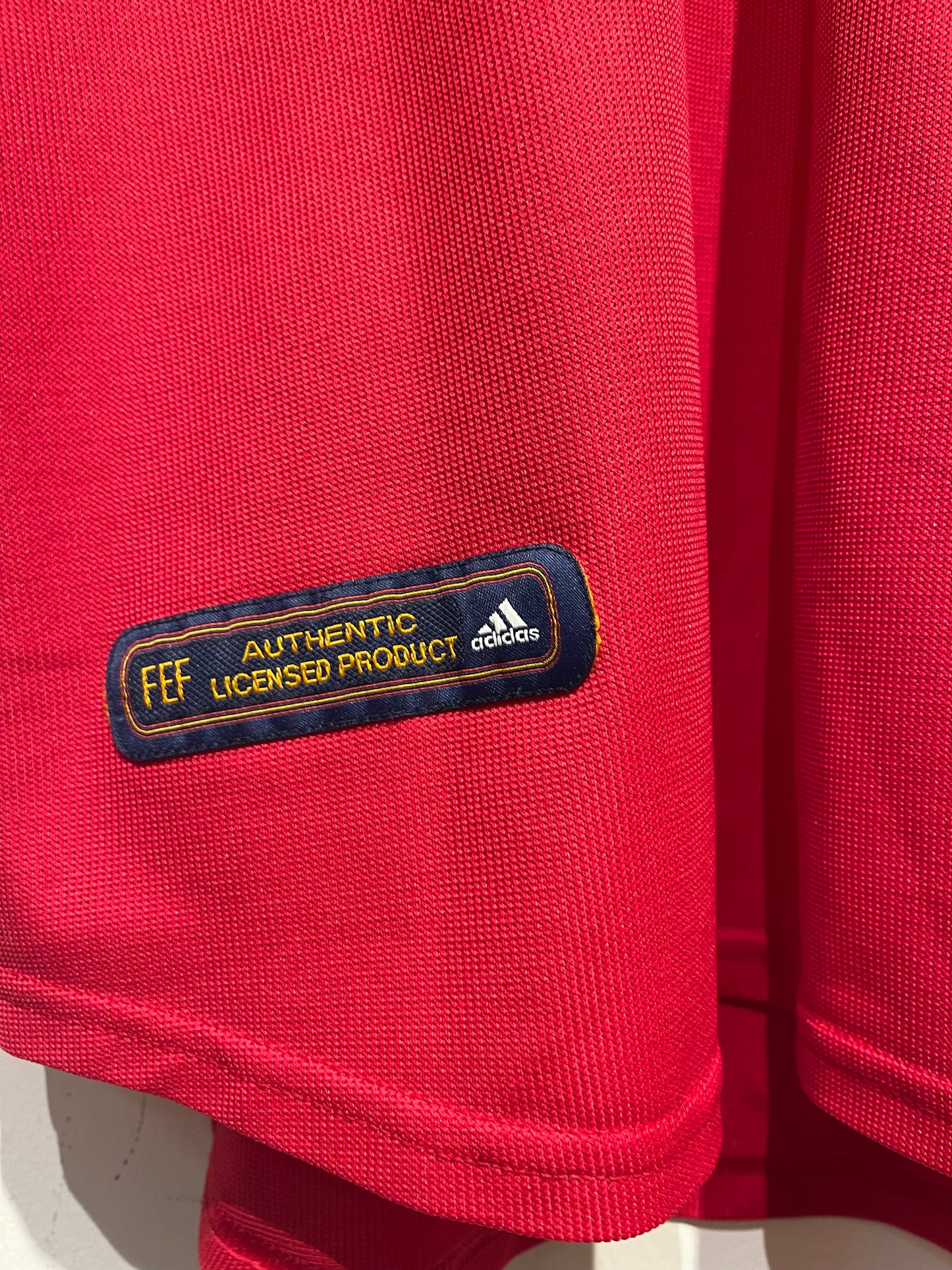 Spain 2000 Home Kit. #4 Guardiola. (M).