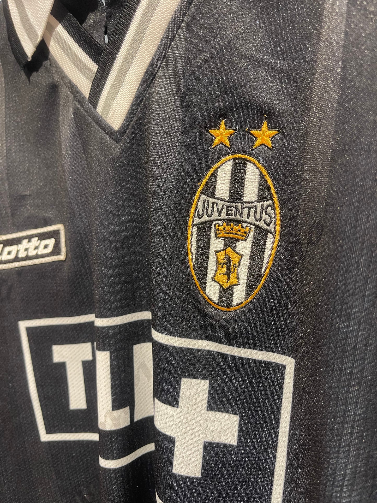 Juventus 2000-01 GK. #1 Van Der Sar. (L)