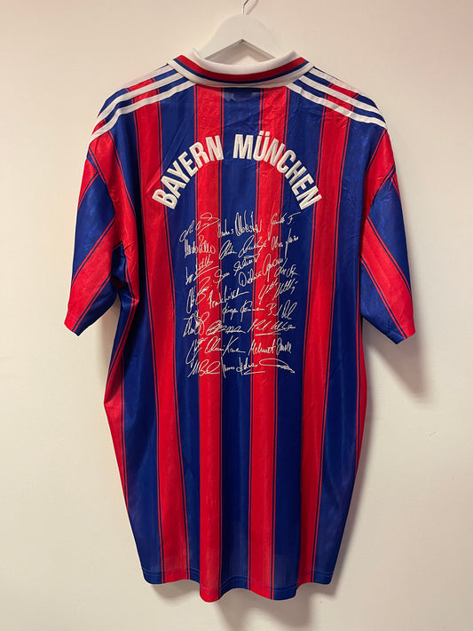Bayern München 1994-96 Home Kit. (Limited Edition) (XL)