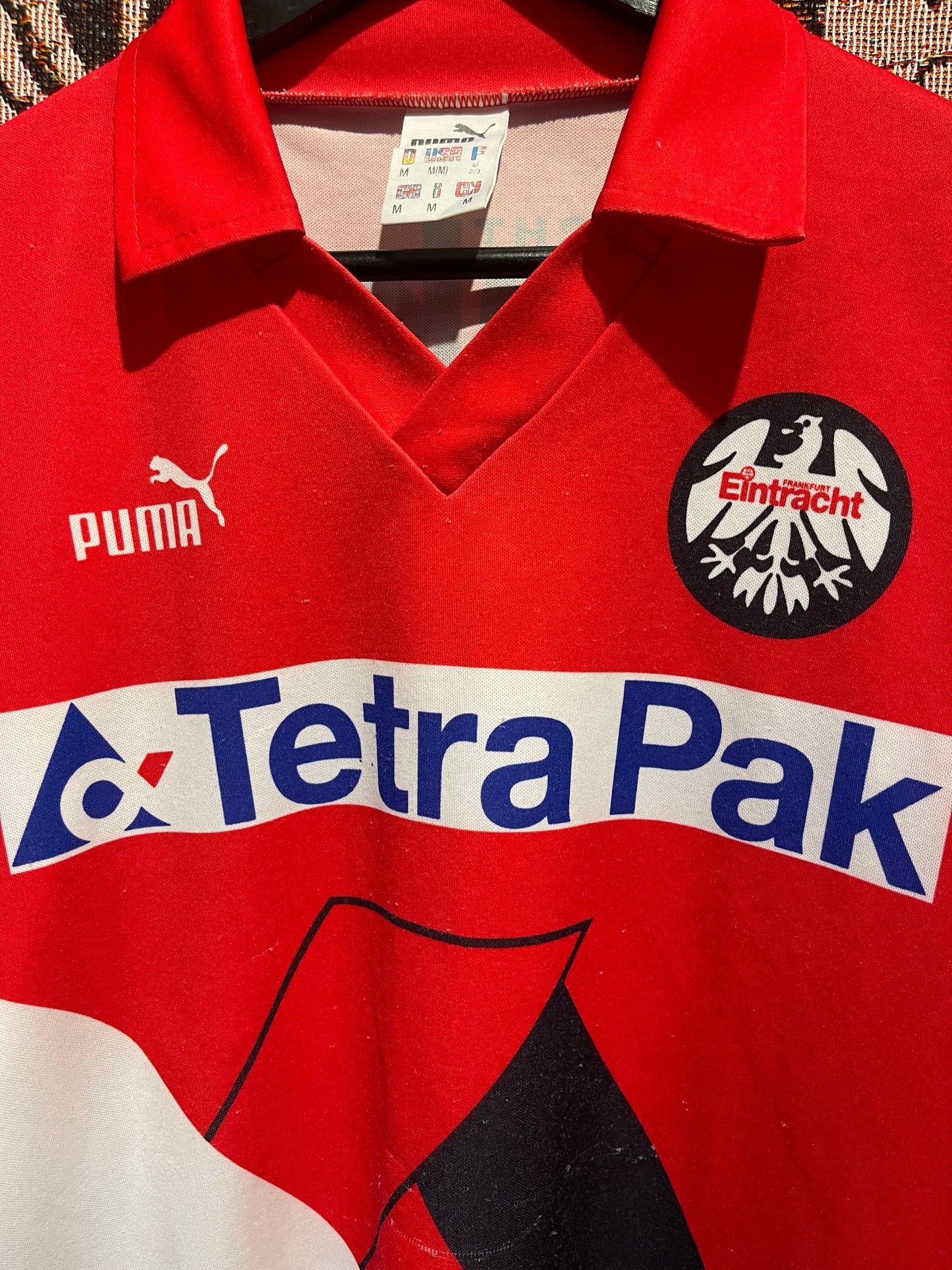 Eintracht Frankfurt 1993-94 Home Kit. (M)
