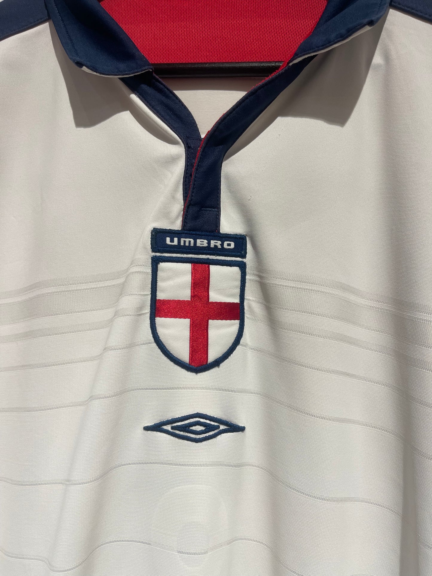 England 2004 Home Kit. #8 Scholes. (XL).