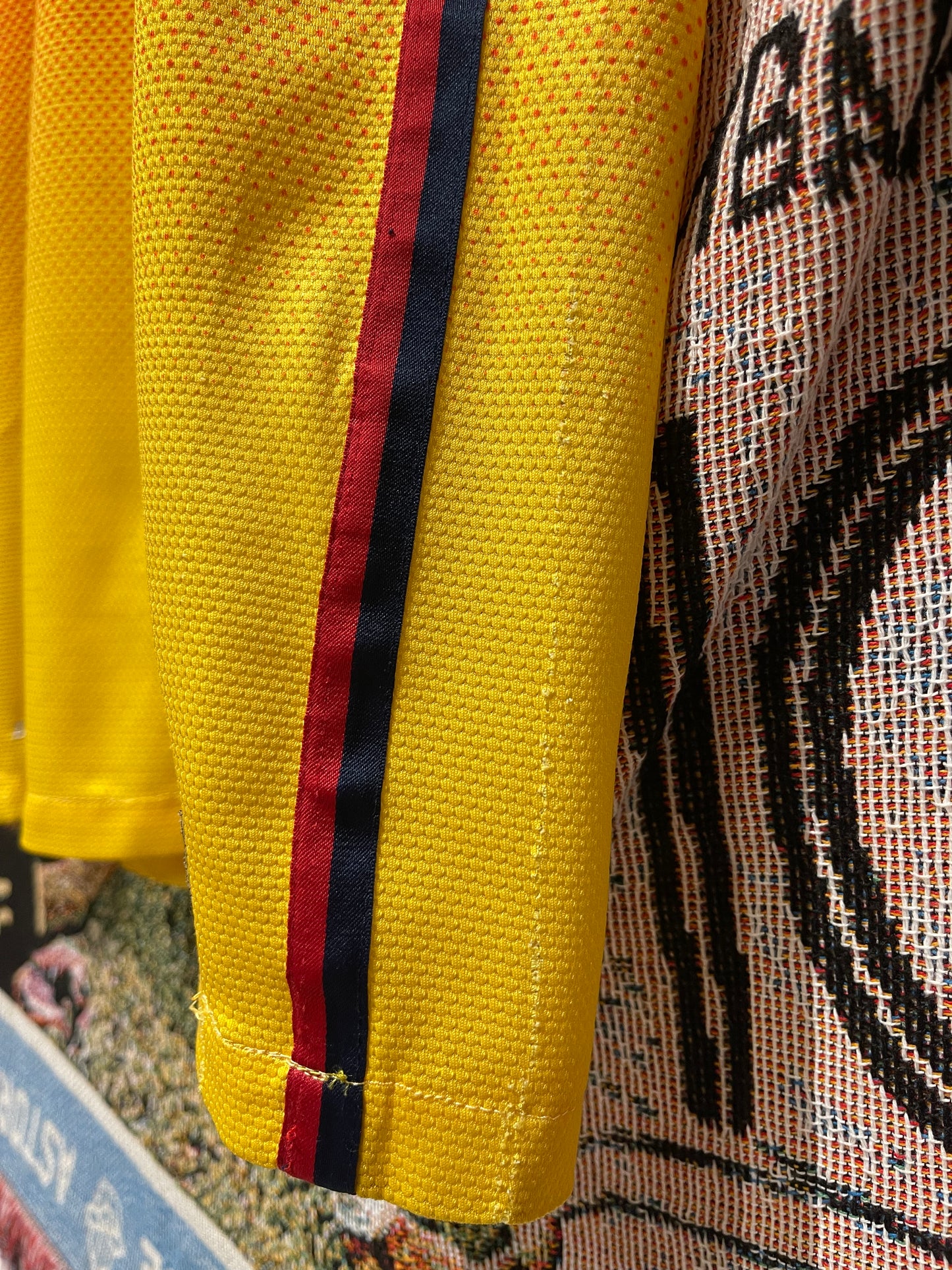 FC Barcelona 2012/13 Away Kit. #10 Messi. (M)