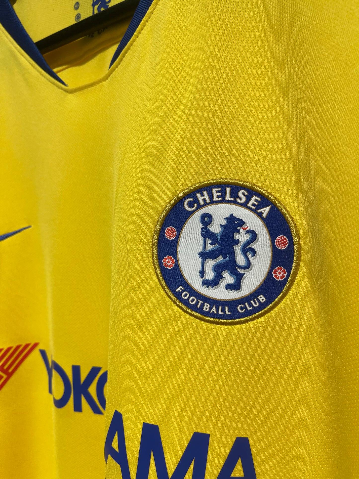 Chelsea FC 2018-19 Away Kit. #10 Hazard (XL)