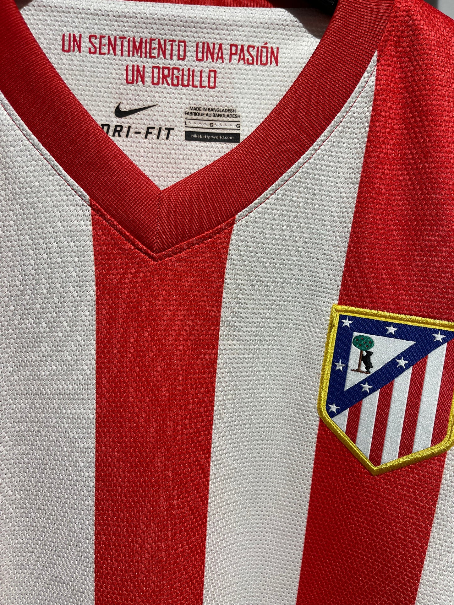 Atletico Madrid 2012/2013 Home Kit. (#9 R. Falcao) (L)