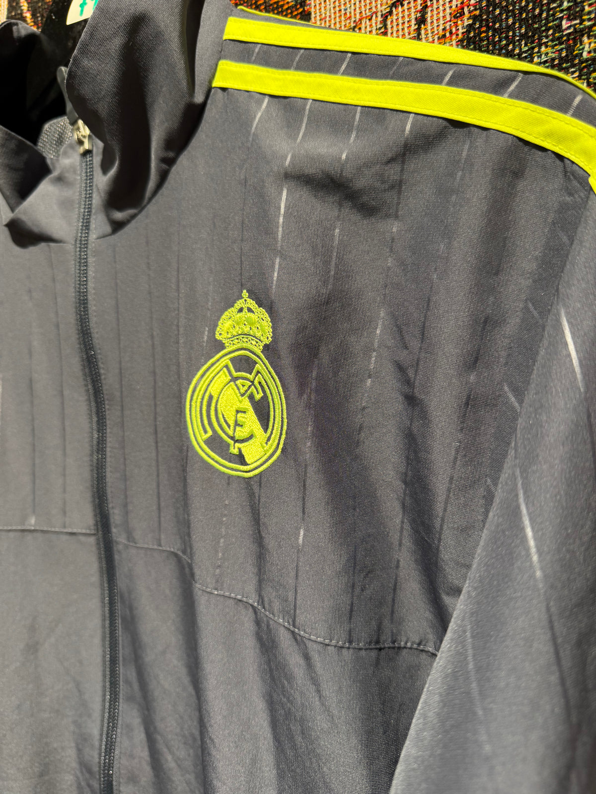 Real Madrid 2015-16 Track jacket. (M)
