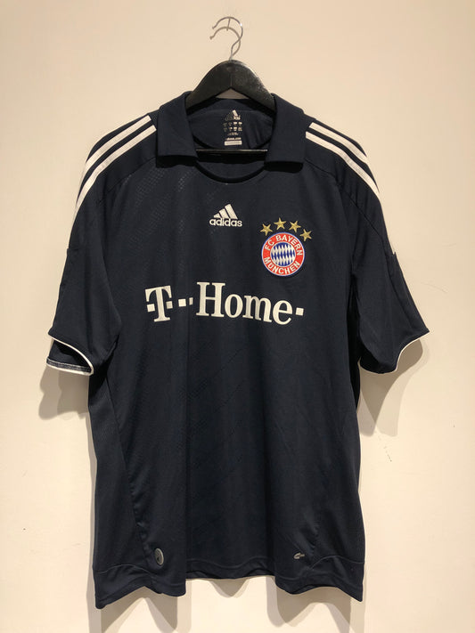FC Bayern München 2008-09 Away Kit. (XL)