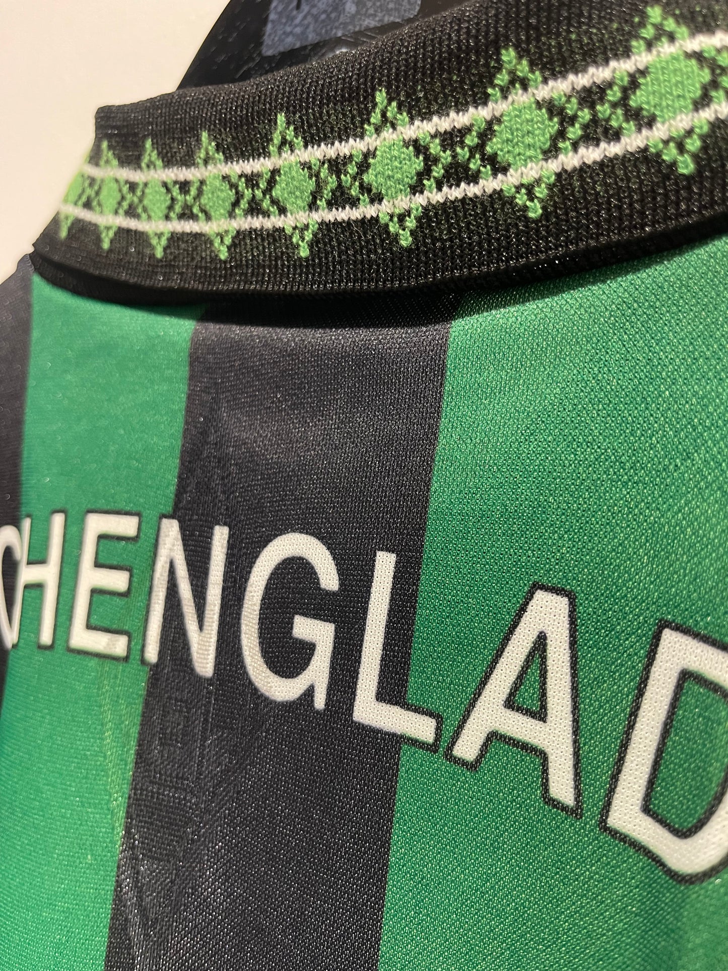 Borussia M‘Gladbach 1995-96 Away Kit. (L)