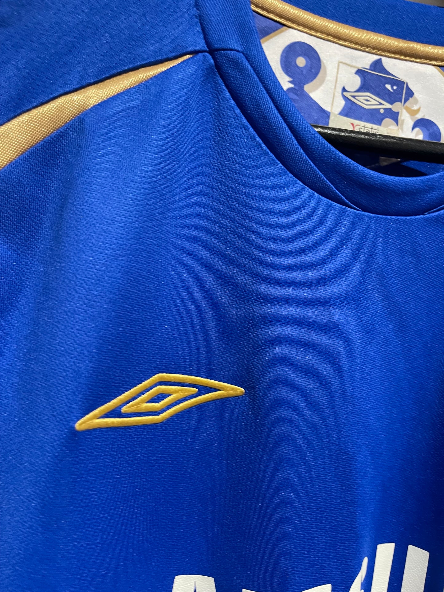 Chelsea 2005-06 Home Kit. #15 Drogba. (M)