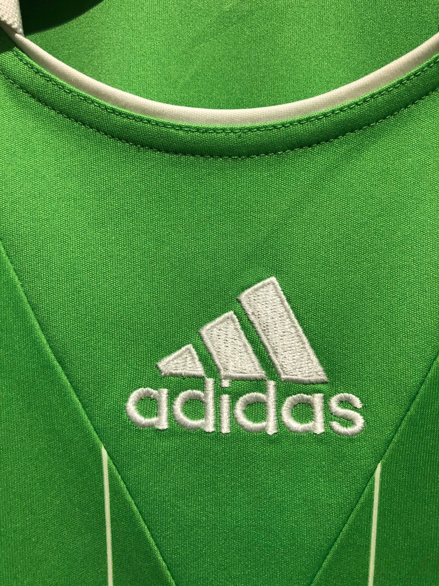 VFL Wolfsburg 2013-14 Away Kit. (XL)