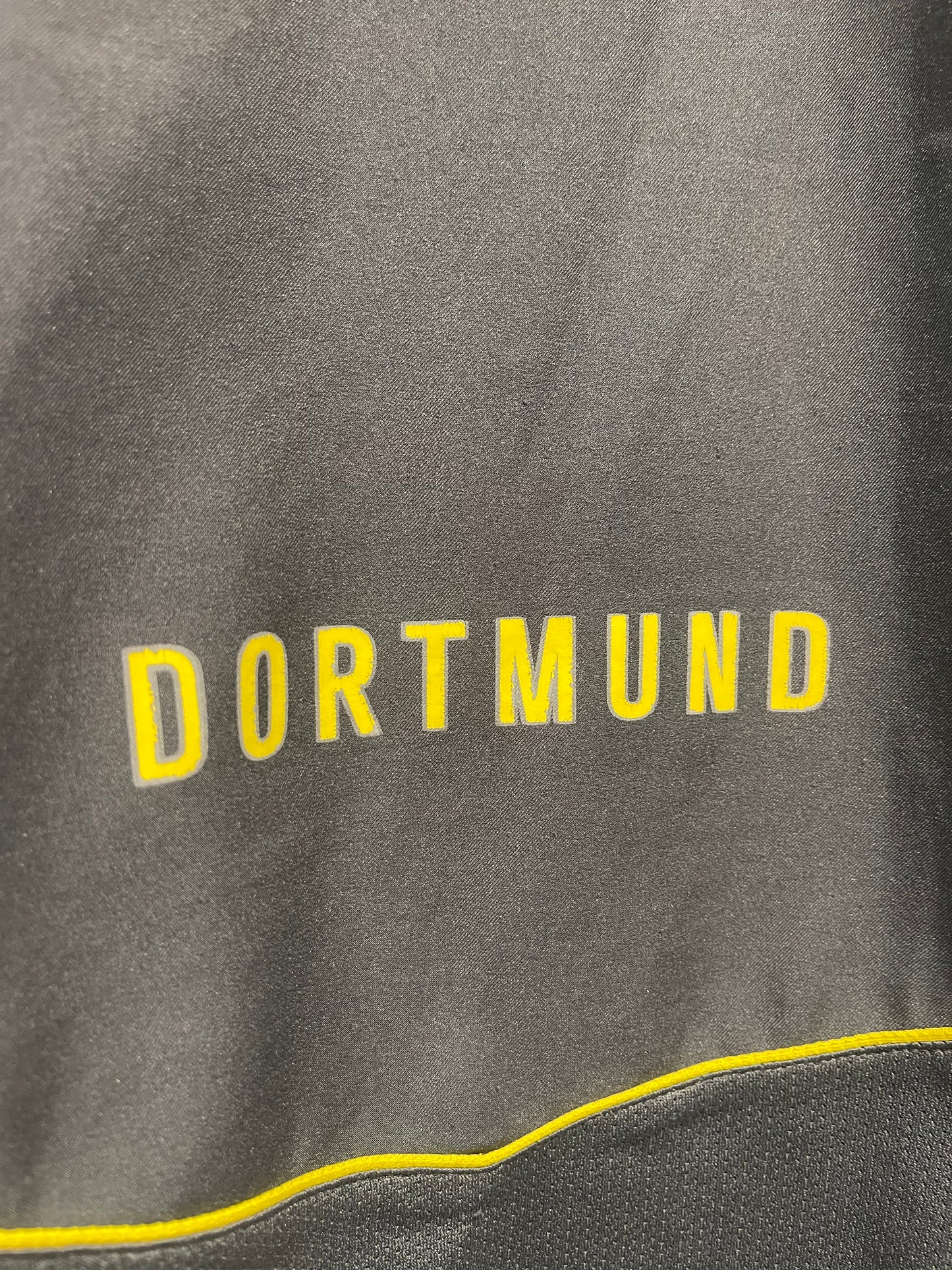 Borussia Dortmund 2004/05 Third Kit. (XL)