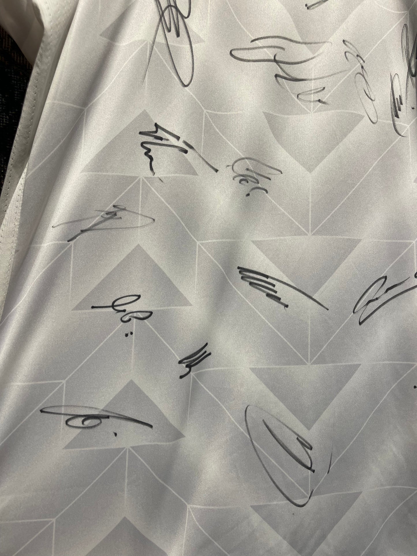 Deutschland 2016 Home Kit. (Signed)