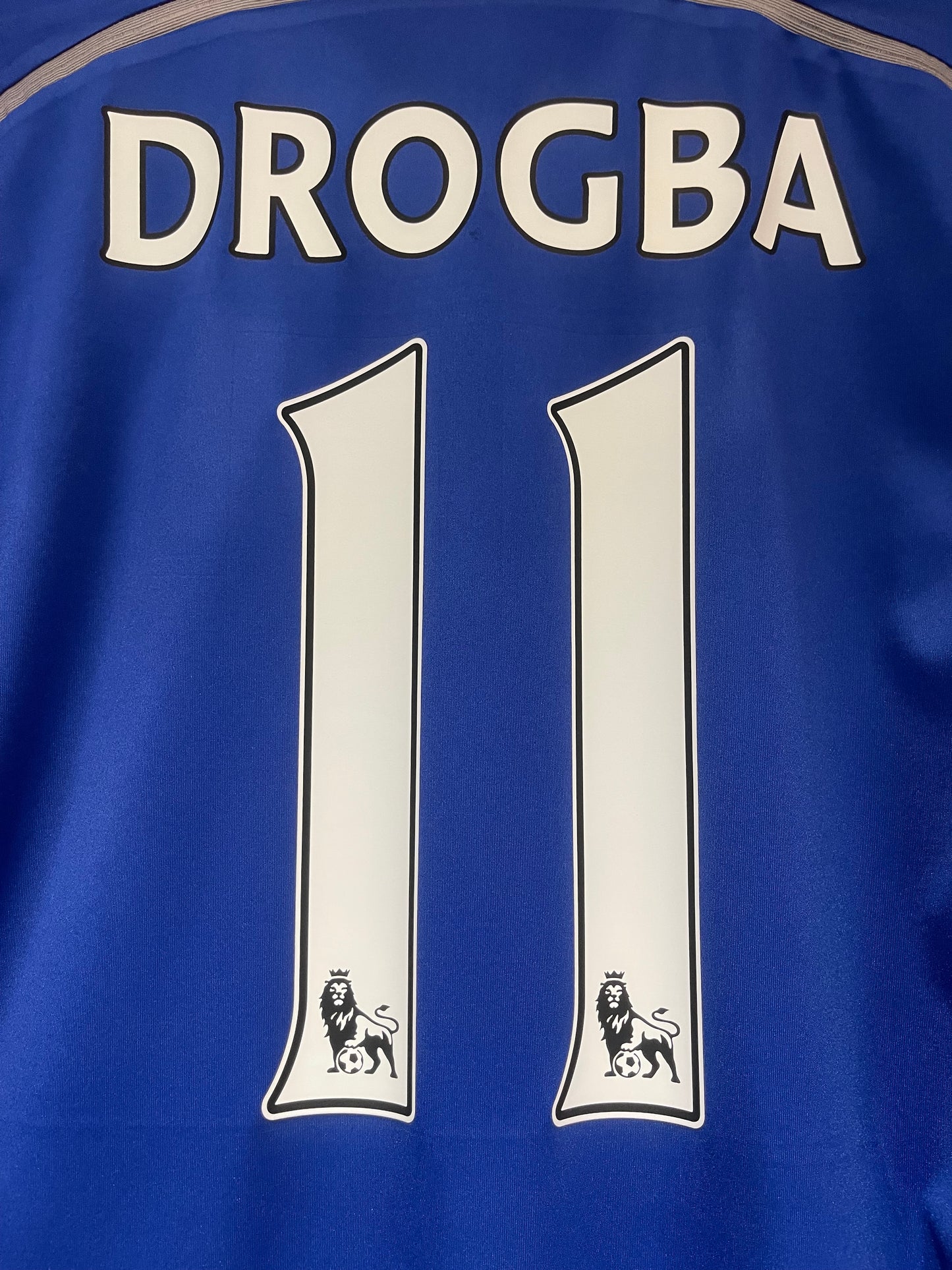 Chelsea 2014/15 Home Kit. #11 Drogba. (L)