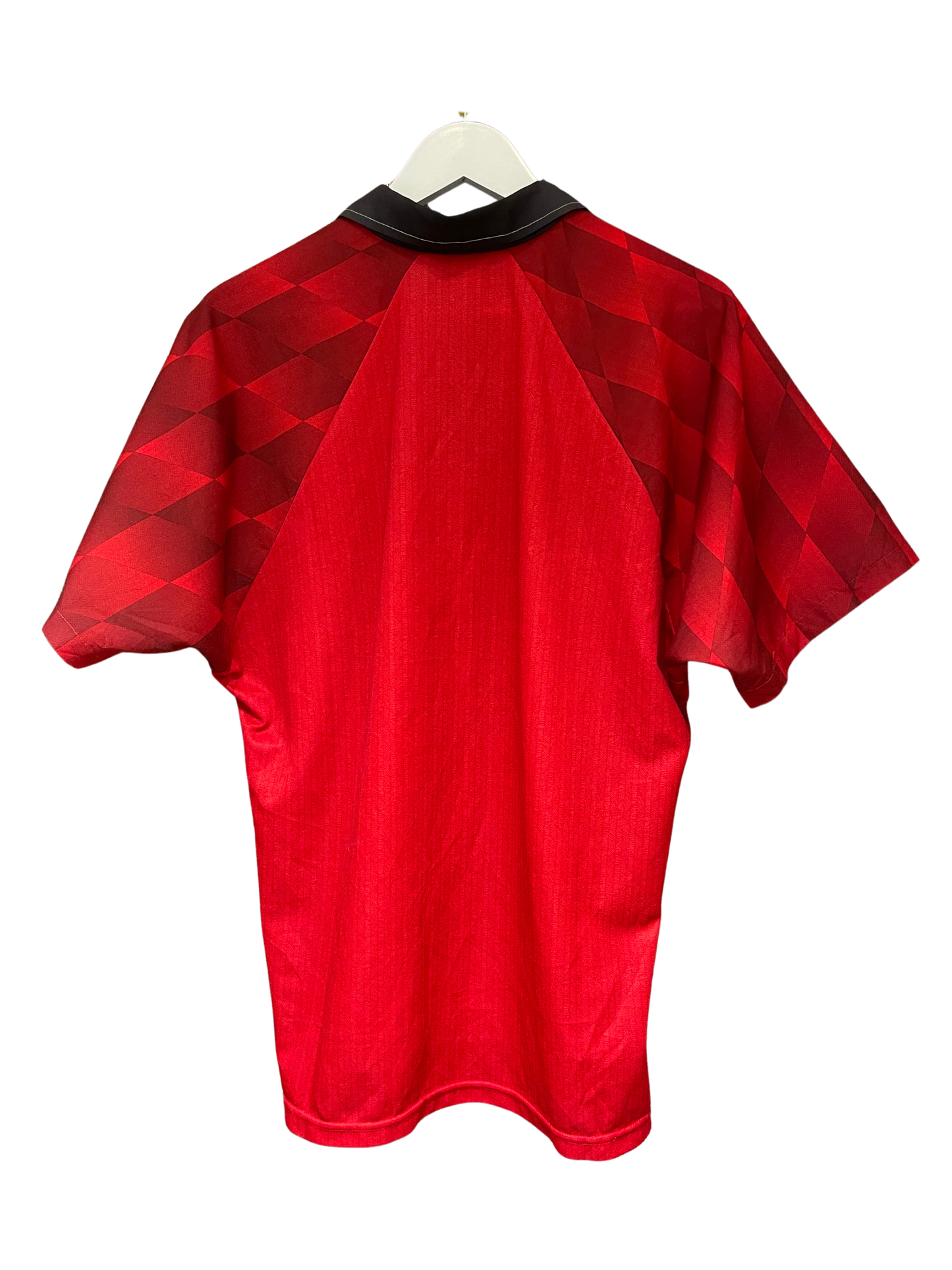 Manchester United 1996/98 Home Kit. (M)