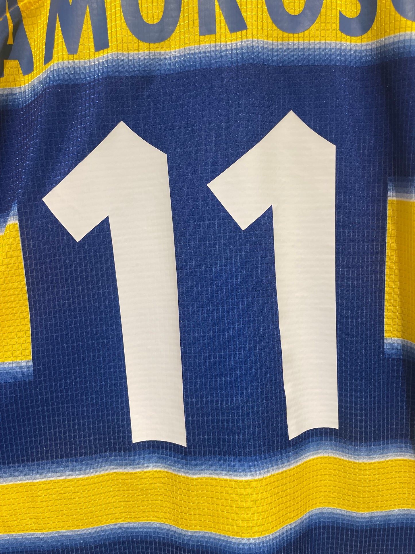Parma Calcio 1999-00 Home Kit. #11 Amoroso. (XL)