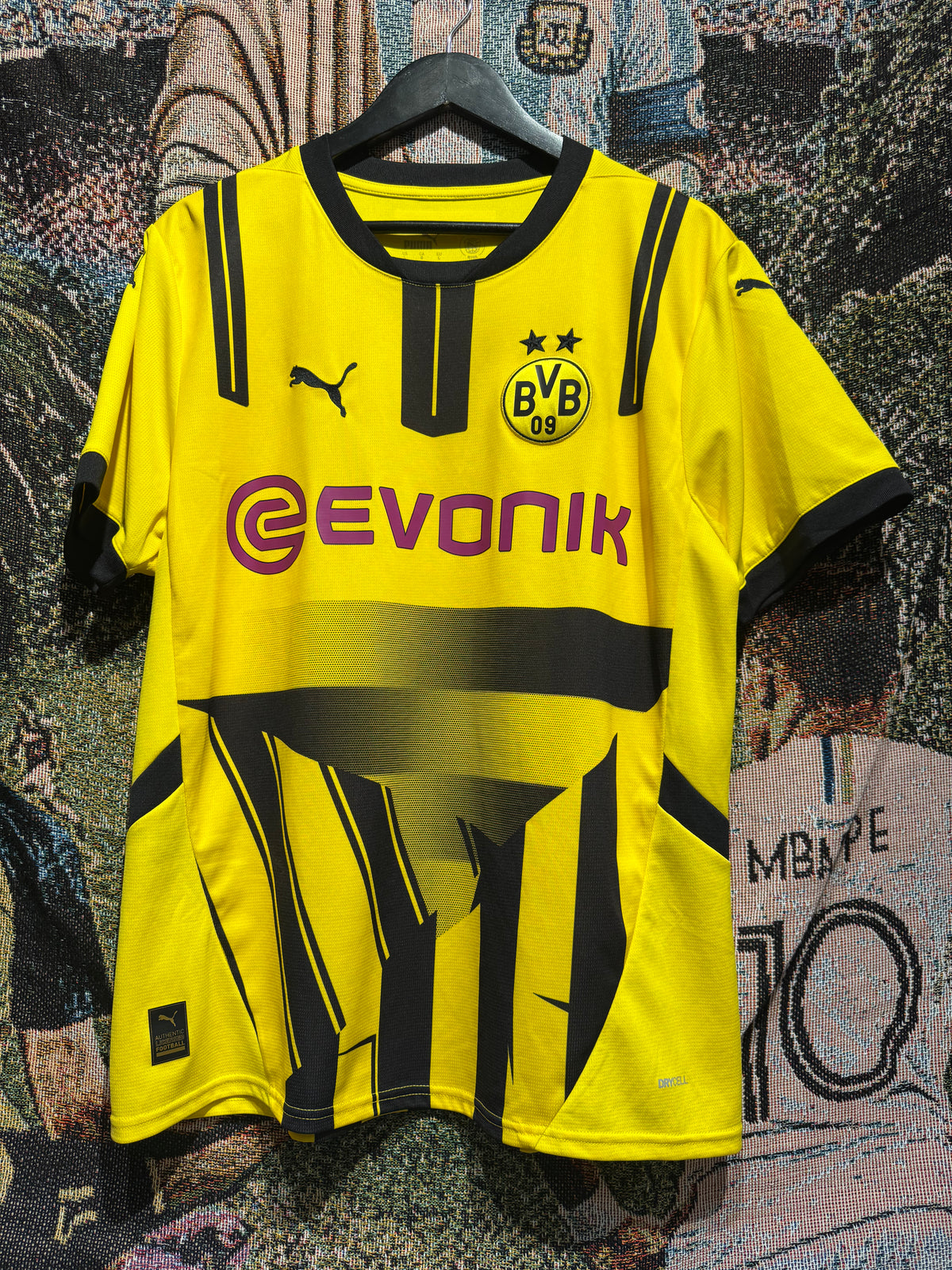 Borussia Dortmund 2024-25 Home Kit. Special Osaka. #10 Brandt . (L)