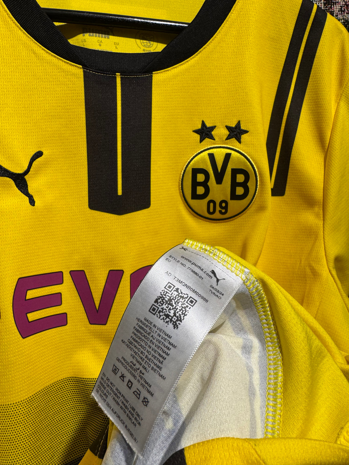 Borussia Dortmund 2024-25 Home Kit. Special Osaka. #10 Brandt . (L)